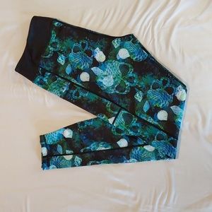 Constantly Varied Gear (CVG) Mermaid Skull Full Length Leggings Large